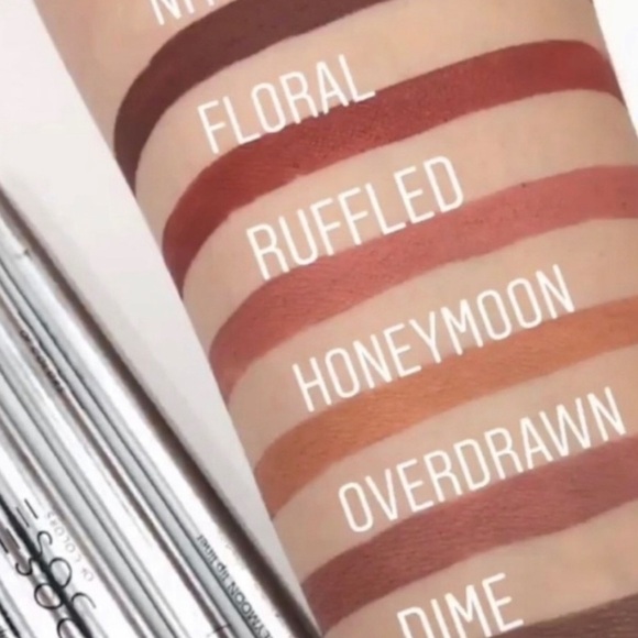 Dose of Colors Lip Liner in Ruffled | NEW - Picture 4 of 10